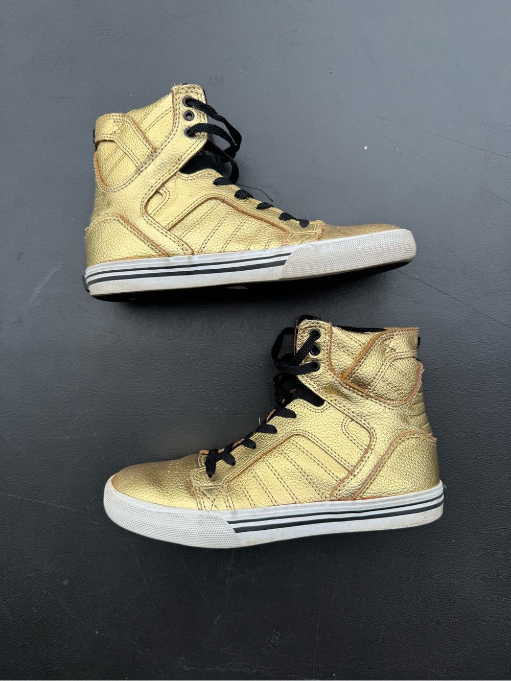 SUPRA MUSKA 001 Gold High Top Skateboarding Kids Shoes Size 3